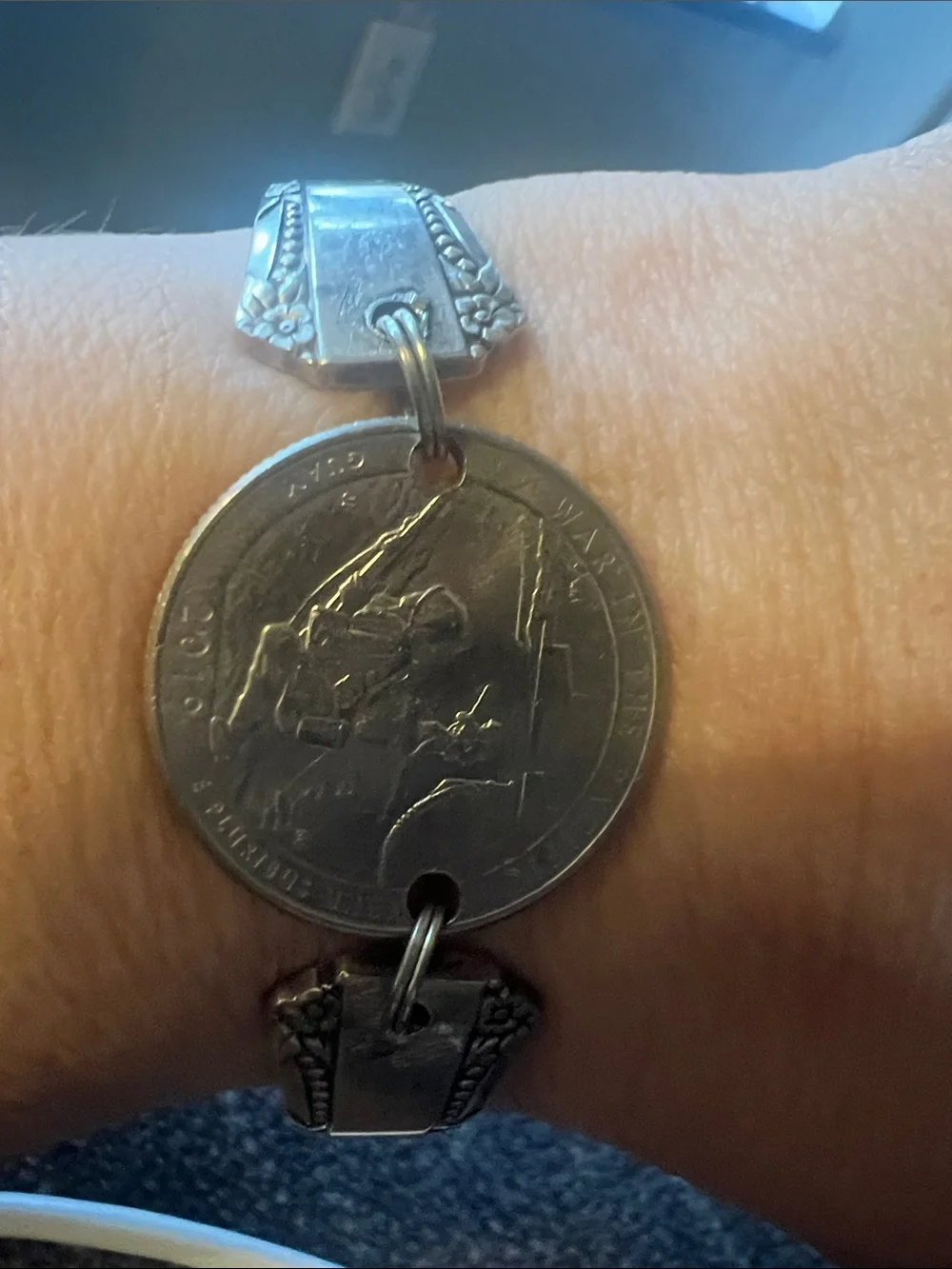 Silver-Tone Coin Link Wristband Bracelet - Vintage-Inspired Silver